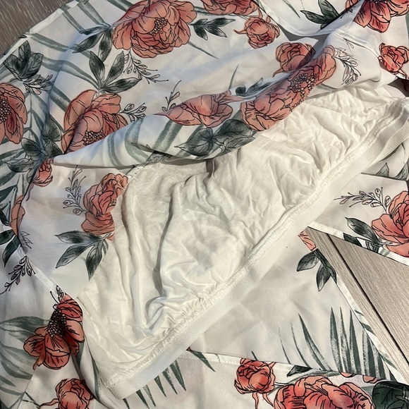 NWOT satin pyjama set - Picture 3 of 5